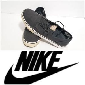 Nike sneakers slip-on